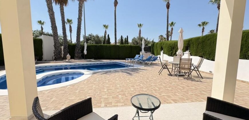 Spain Get your residency! villa with exceptional Plot and large pool SVM738695
