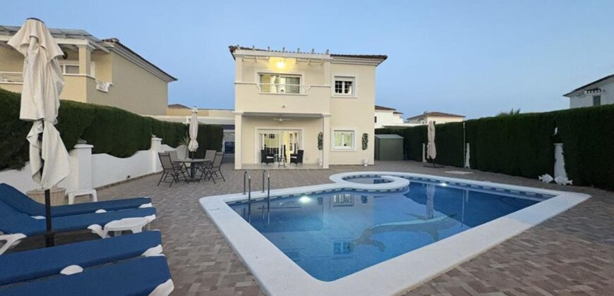 Spain Get your residency! villa with exceptional Plot and large pool SVM738695