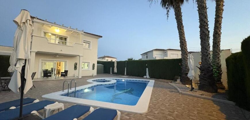 Spain Get your residency! villa with exceptional Plot and large pool SVM738695