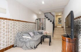 Spain Get your residency! house nice location, need renovation 007615