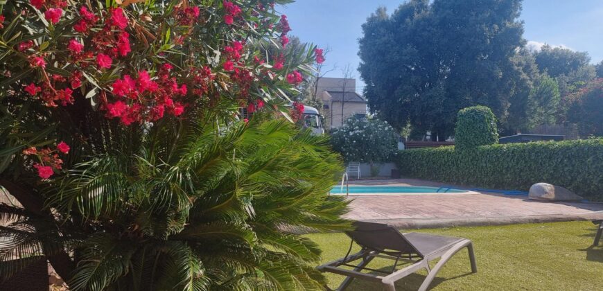 Spain Get your residency! villa with pool & garden prime location PR-00362