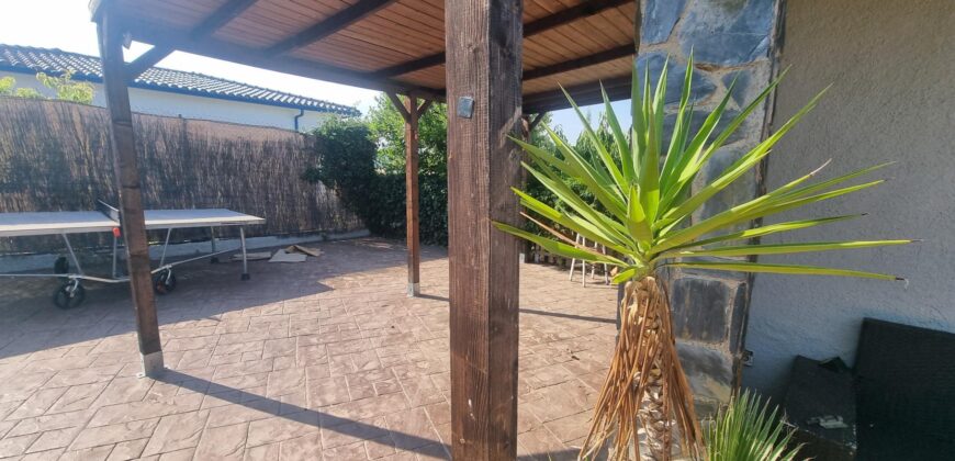 Spain Get your residency! villa with pool & garden prime location PR-00362