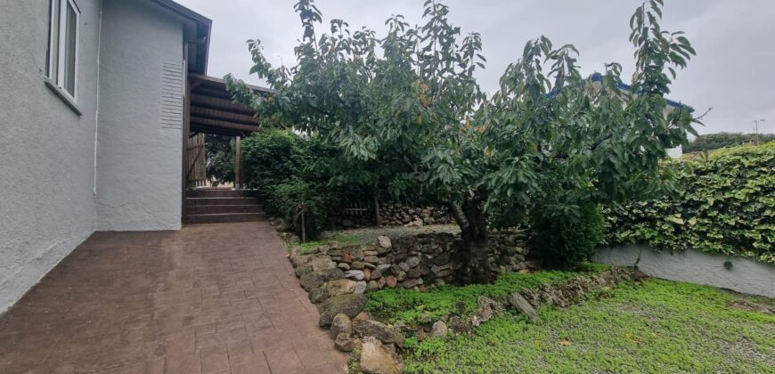 Spain Get your residency! villa with pool & garden prime location PR-00362