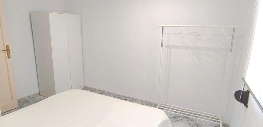 Spain Get your residency! apartment 100 meters from beach & marina 007345