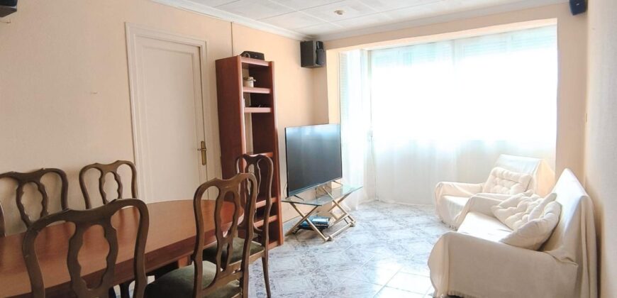 Spain Get your residency! apartment 100 meters from beach & marina 007345