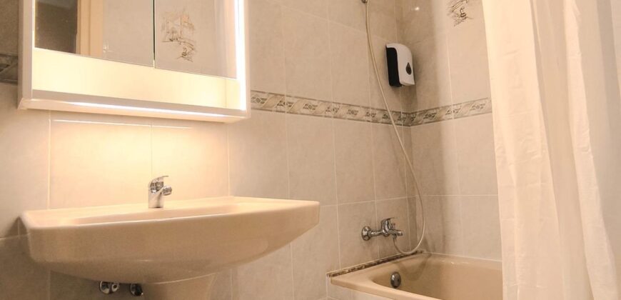 Spain Get your residency! apartment 100 meters from beach & marina 007345