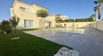 Spain Get your residency! renovated villa in the prestigious resort SVM740457