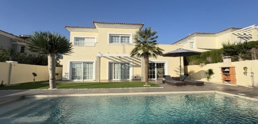 Spain Get your residency! renovated villa in the prestigious resort SVM740457