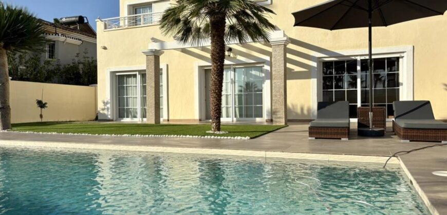 Spain Get your residency! renovated villa in the prestigious resort SVM740457