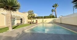 Spain Get your residency! renovated villa in the prestigious resort SVM740457