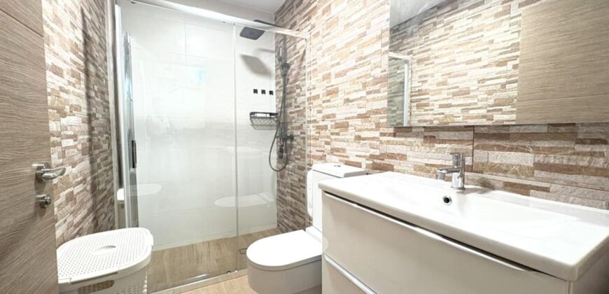 Spain Get your residency! renovated villa in the prestigious resort SVM740457
