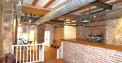 Barcelona restaurant for sale located on a busy pedestrian street PR-00371