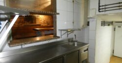 Barcelona restaurant for sale located on a busy pedestrian street PR-00371