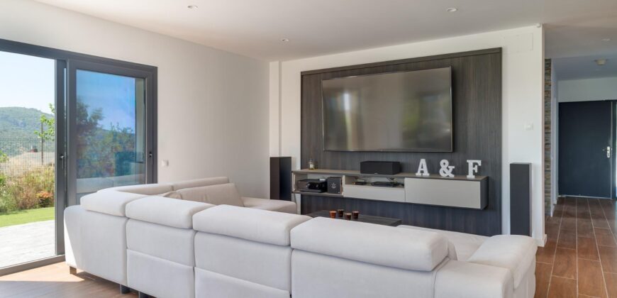 Spain Get your residency! luxury villa in a privileged natural setting PR-00357
