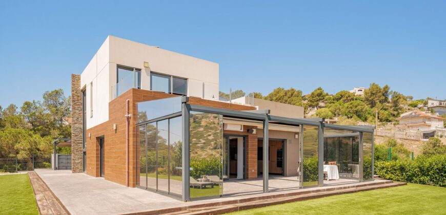 Spain Get your residency! luxury villa in a privileged natural setting PR-00357