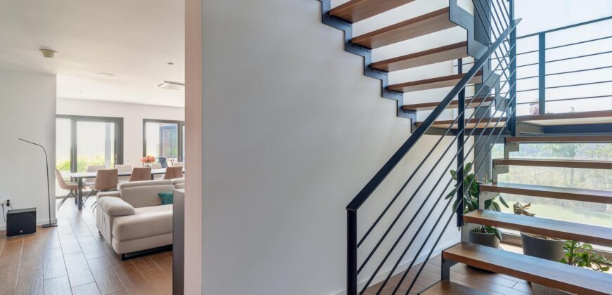 Spain Get your residency! luxury villa in a privileged natural setting PR-00357