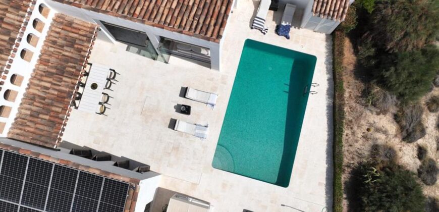 Spain Get your residency! luxurious villa fully renovated with pool SVM740105