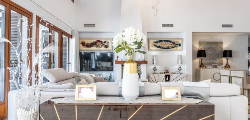 Spain Get your residency! luxurious villa fully renovated with pool SVM740105