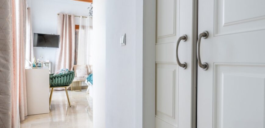 Spain Get your residency! luxurious villa fully renovated with pool SVM740105