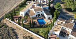 Spain Get your residency! luxury villa on a large plot with garden & pool SVM741898