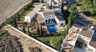 Spain Get your residency! luxury villa on a large plot with garden & pool SVM741898