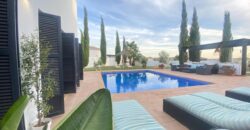 Spain Get your residency! luxury villa on a large plot with garden & pool SVM741898