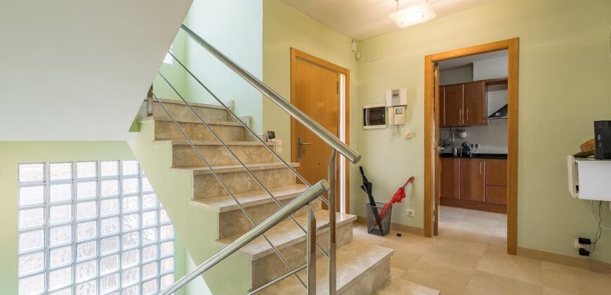 Spain Get your residency! house, terrace & garden very good condition PR-00352