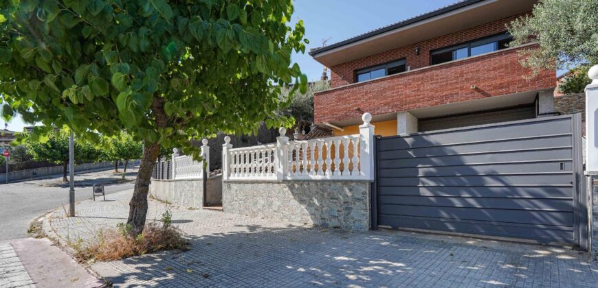 Spain Get your residency! villa in quietest and most privileged areas PR00347