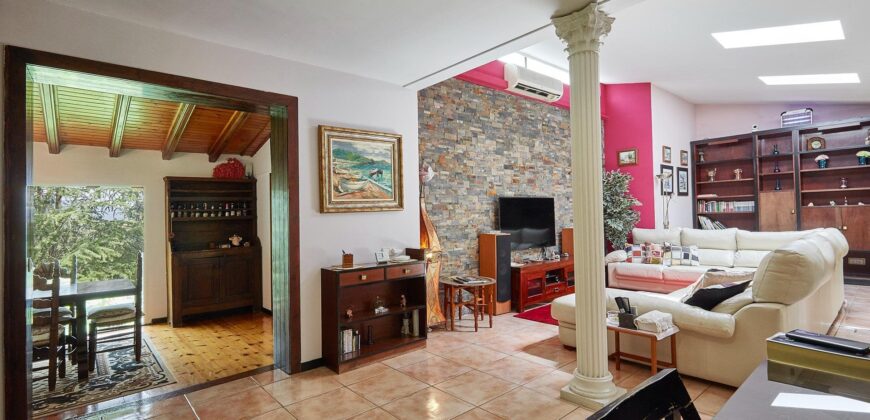 Spain Get your residency! house with pool & garden in the heart of nature PR-00367