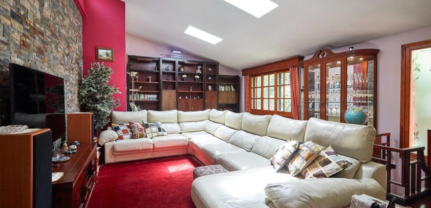 Spain Get your residency! house with pool & garden in the heart of nature PR-00367