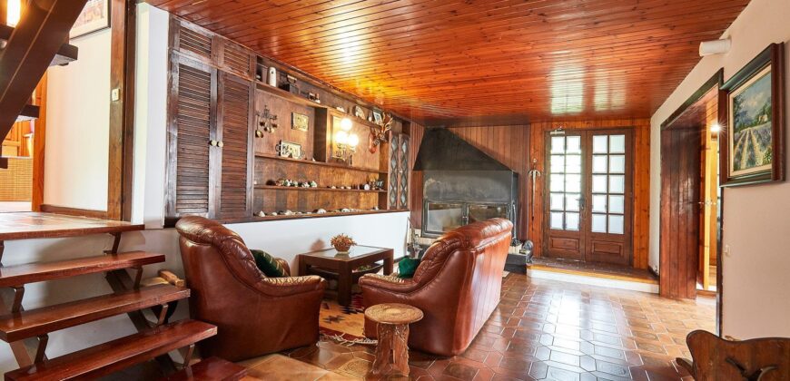 Spain Get your residency! house with pool & garden in the heart of nature PR-00367