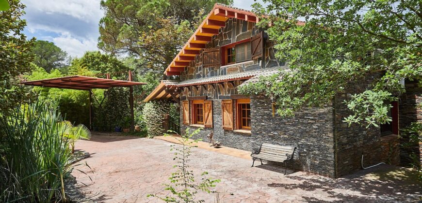 Spain Get your residency! house with pool & garden in the heart of nature PR-00367