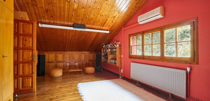 Spain Get your residency! house with pool & garden in the heart of nature PR-00367