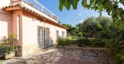 Spain Get your residency! three-story townhouse in the prestigious area PR-00380