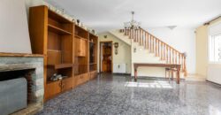 Spain Get your residency! three-story townhouse in the prestigious area PR-00380