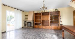 Spain Get your residency! three-story townhouse in the prestigious area PR-00380