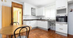 Spain Get your residency! three-story townhouse in the prestigious area PR-00380