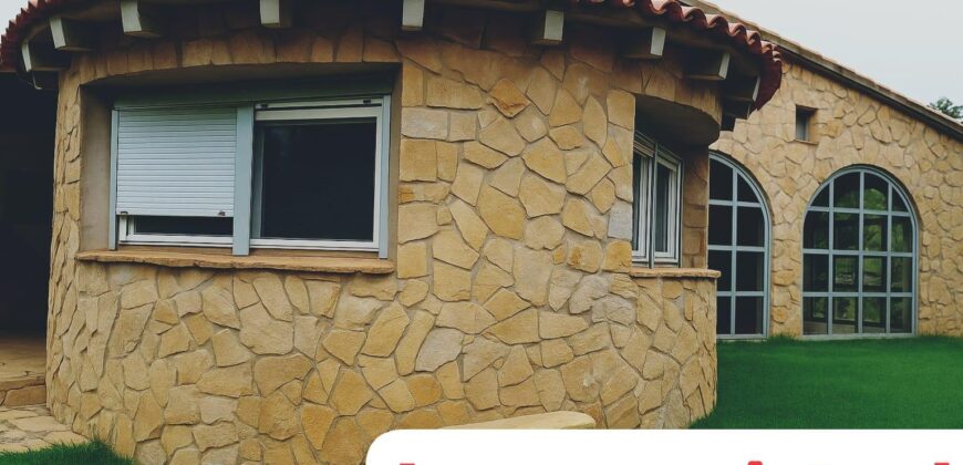Spain Get your residency! rural house in the heart of nature with land 007145