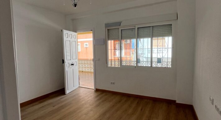 Spain Get your residency! fully renovated apartment walking distance from beach #S4