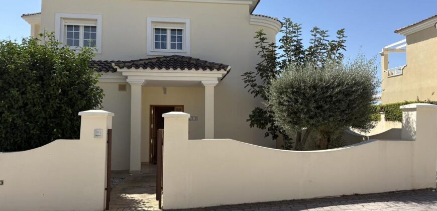 Spain Get your residency! villa with an exceptional plot and a large pool SVM744521
