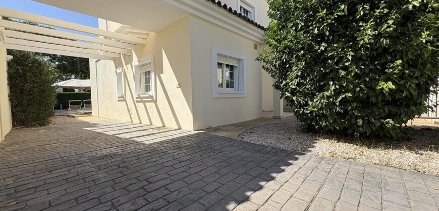 Spain Get your residency! villa with an exceptional plot and a large pool SVM744521