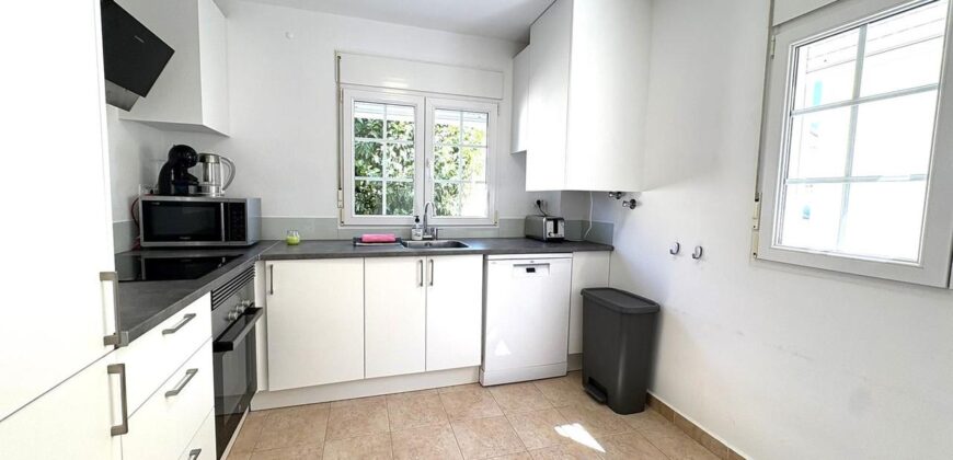 Spain Get your residency! villa with an exceptional plot and a large pool SVM744521