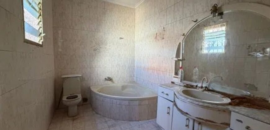 Spain Get your residency! house in the town center need renovation 109727062