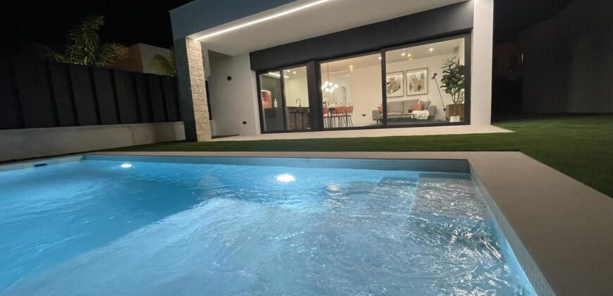 Spain Get your residency! fully furnished villa in a gated community SVM745434