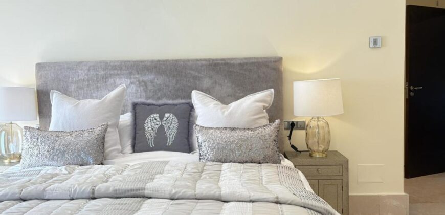 Spain Get your residency! luxury villa in the prestigious area SVM747554