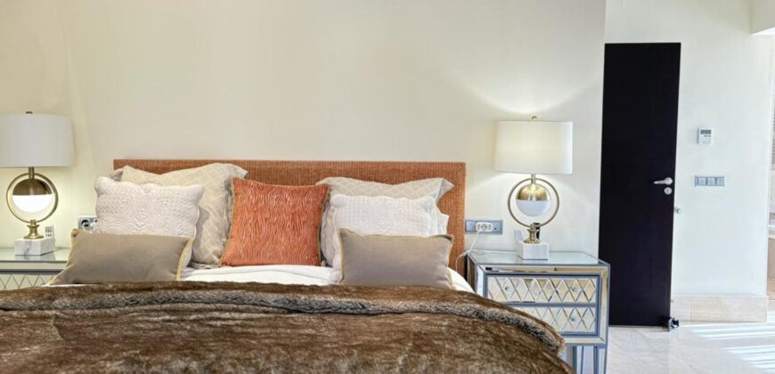 Spain Get your residency! luxury villa in the prestigious area SVM747554