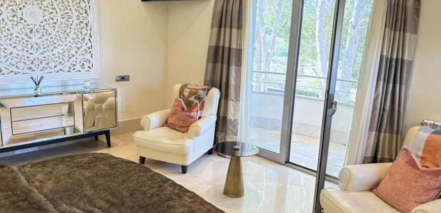 Spain Get your residency! luxury villa in the prestigious area SVM747554