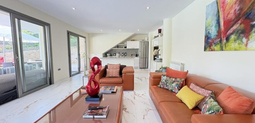 Spain Get your residency! luxury villa in the prestigious area SVM747554