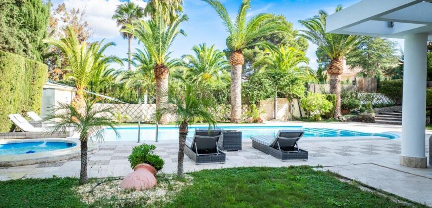 Spain Get your residency! luxury villa in the prestigious area SVM747554