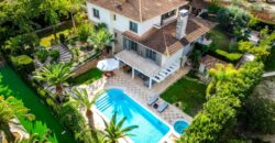 Spain Get your residency! luxury villa in the prestigious area SVM747554